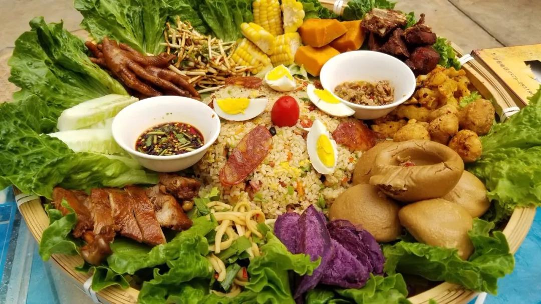 香茅草烤鱼西双版纳攻略美食不容错过西双版纳西双版纳小包团西双版纳