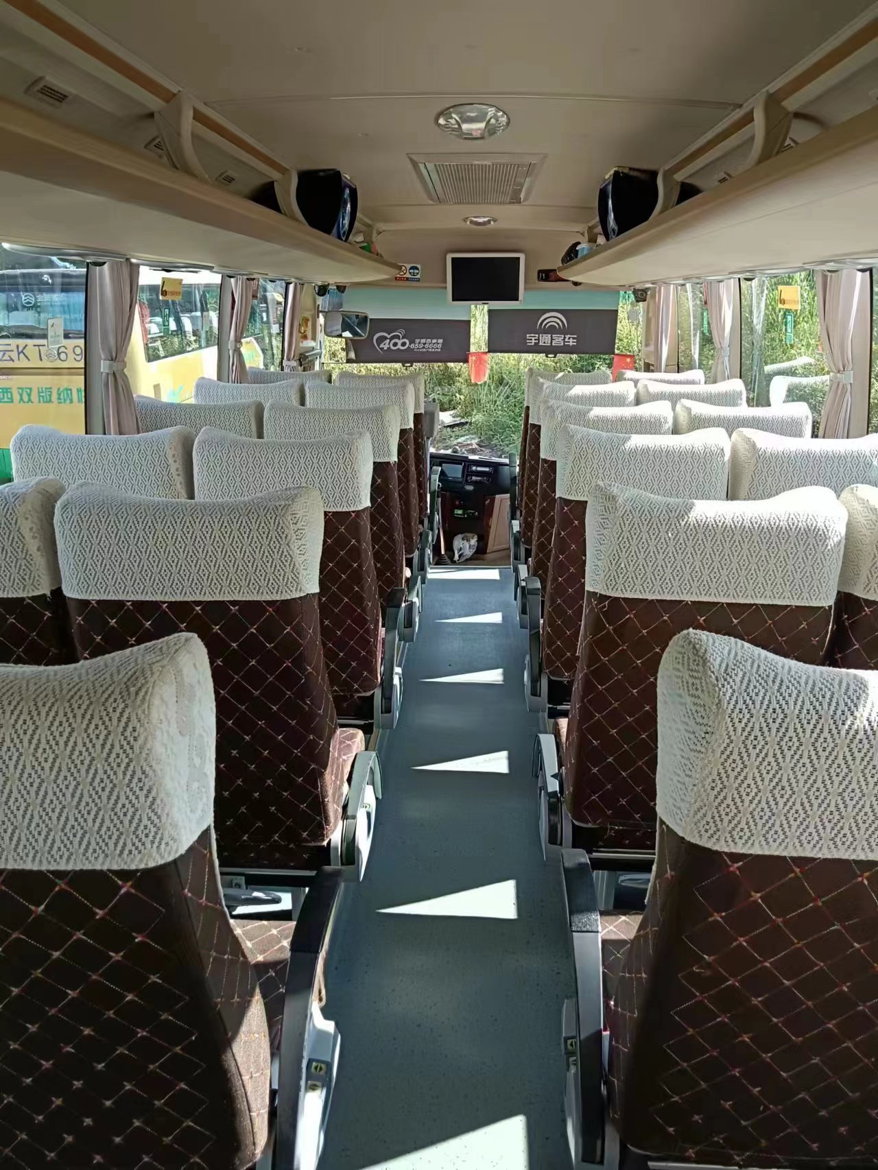 西双版纳旅游包车